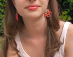 Load image into Gallery viewer, Boucles d&#39;oreilles faites en dentelle et verres japonaises ELSA
