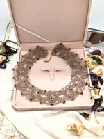 Charger l&#39;image dans la galerie, Collier ras, de cou ROMANTIQUE avec tourmalines.
