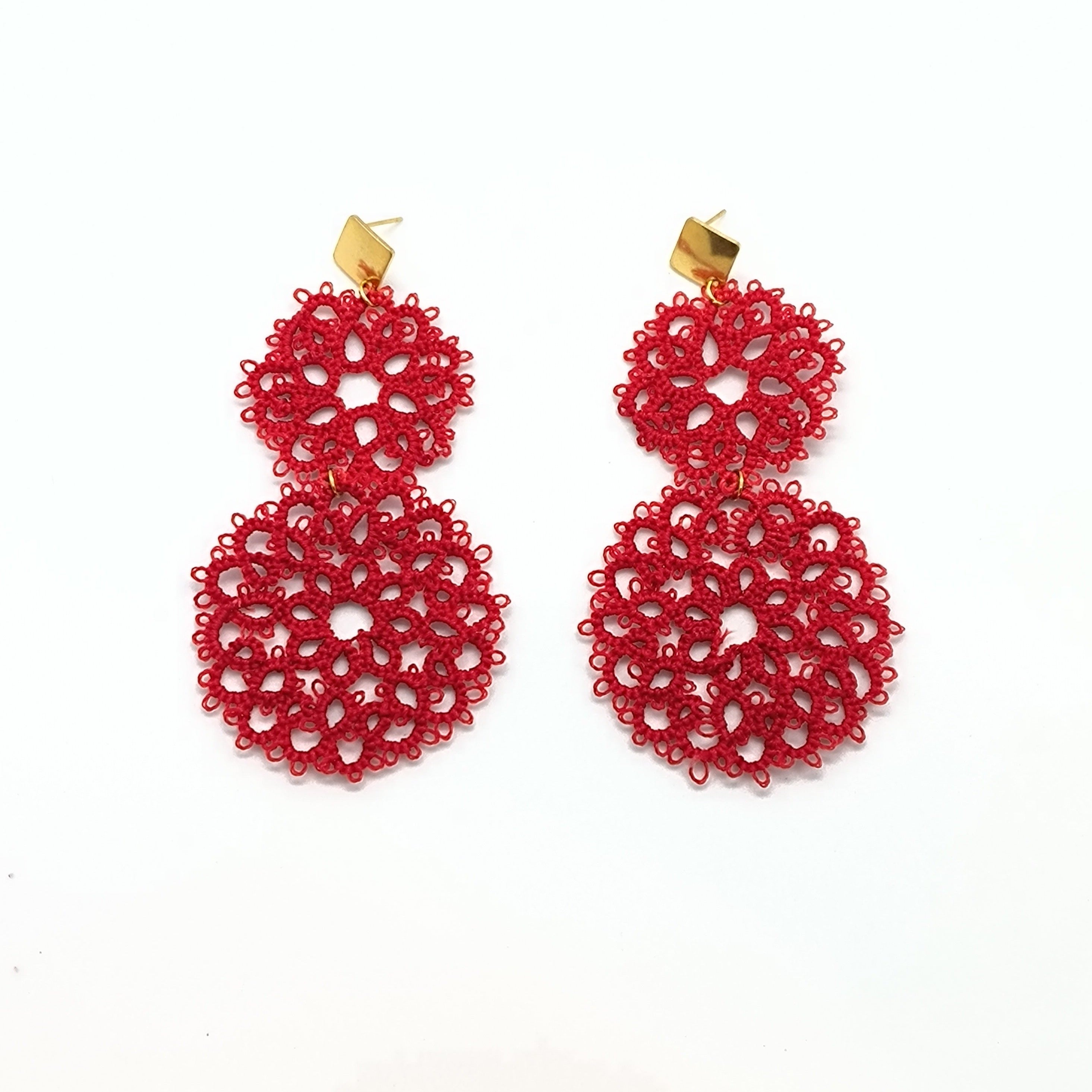 grandes boucles d'oreilles rondes en dentelle rouge faite main