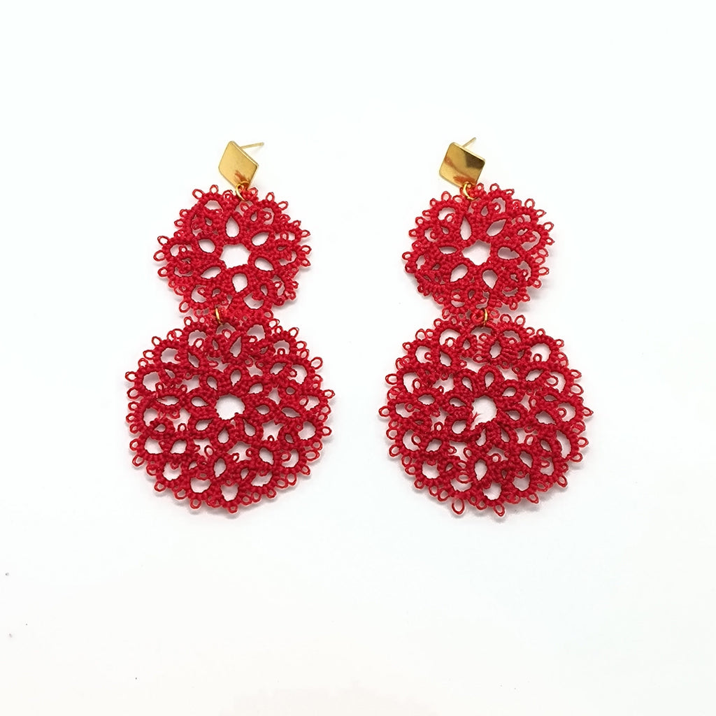 grandes boucles d'oreilles rondes en dentelle rouge faite main