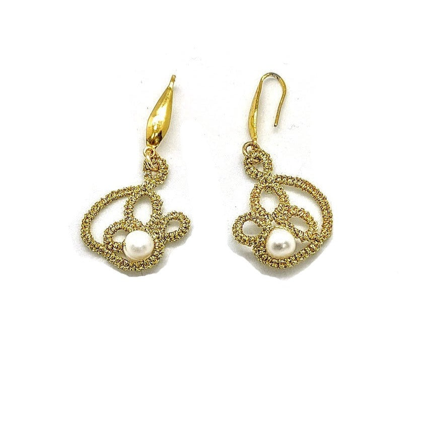 BOUCLES D'OREILLE MIRYAM AVEC PERLES NATURELLES PILAR NAVARRO PARIS