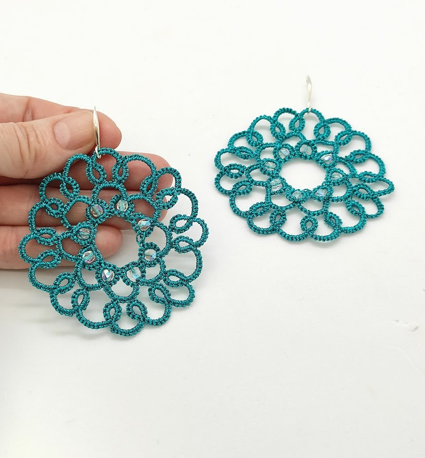SUNFLOWER. Large lace and glass earrings.