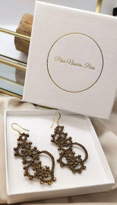 Boucles d'oreille exclusives AURA Pilar Navarro PARIS marron Lorina Balteanu