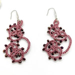 Charger l&#39;image dans la galerie, Boucles d&#39;oreille exclusives AURA Pilar Navarro PARIS rose mauve Lorina Balteanu
