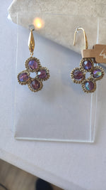 Load image into Gallery viewer, DAWN. Lace and glass earrings. Made in tatting / tatting.
