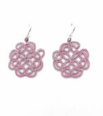 Load image into Gallery viewer, ROSES. Tatting lace earrings in miyuki glasses.
