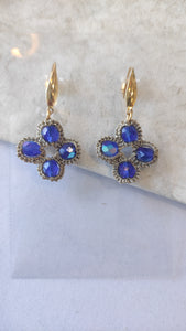 DAWN. Lace and glass earrings. Made in tatting / tatting.