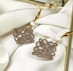 Load image into Gallery viewer, BAROQUE. Haute couture, lace earrings made in tatting / tatting.
