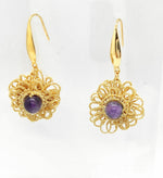 Charger l&#39;image dans la galerie, Boucles d&#39;oreilles en dentelle et pierres fines. CHLOÉ
