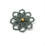 Load image into Gallery viewer, Broche artisanal, dentelle de frivolité. ISABELLE
