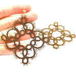 Load image into Gallery viewer, CELIA. Haute couture earrings, made in tatting.

