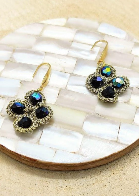 Pilar Navarro PARIS boucles d'oreilles  haute couture AUBE en dentelle et verre noir