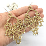 Load image into Gallery viewer, Pilar Navarro PARIS boucles d&#39;oreilles LILIANA beige frivolité et verres. lorina balteanu
