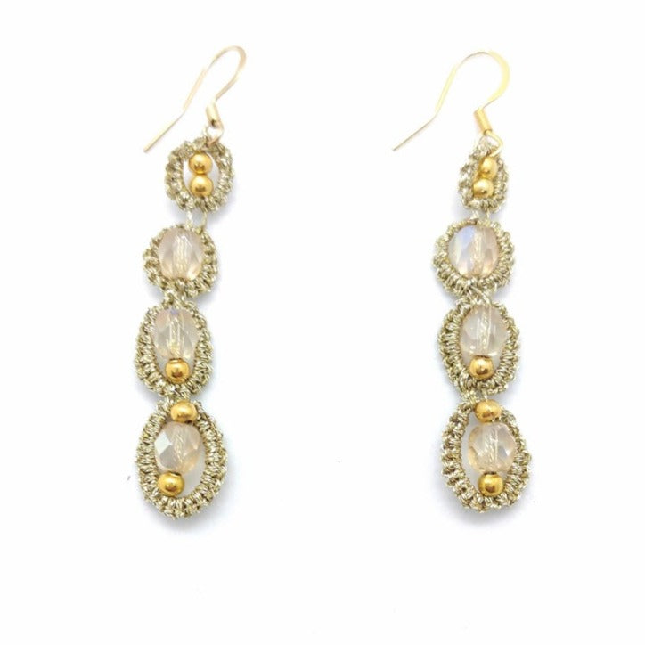 Boucles d'oreilles longes MYRIAM en fil et verres PILAR NAVARRO PARIS