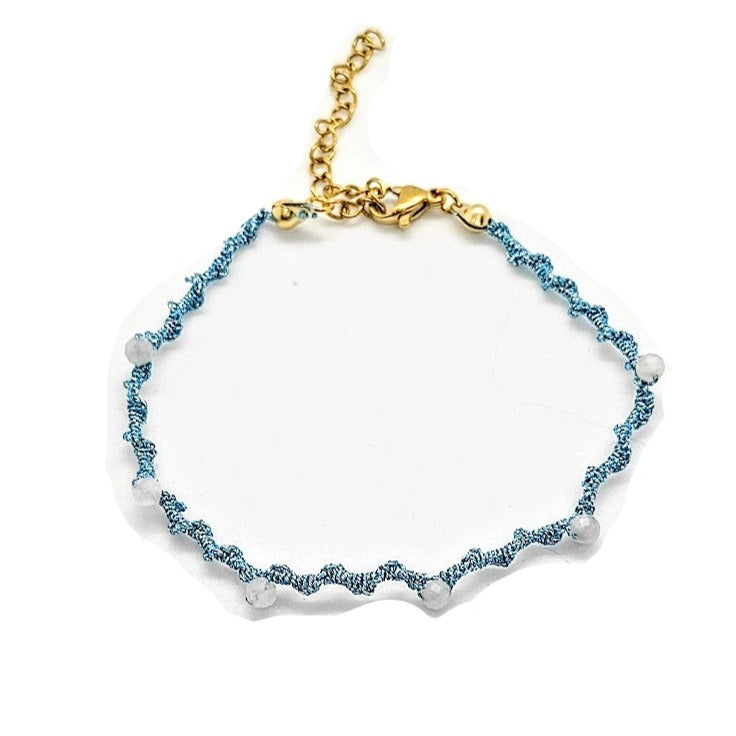 Bracelet en dentelle bleue en aqua-marines naturelles avec chaîne ajustable Pilar Navarro PARIS